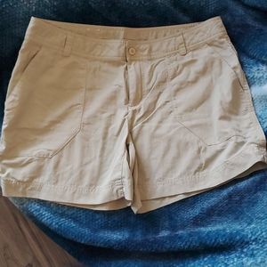 Size 12 Columbia Nylon shorts